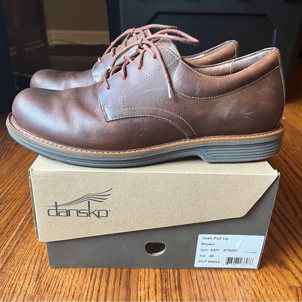 Dansko Josh brown leather shoes, nearly new size 45 (11.5 US)